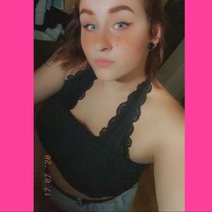 Meet your Posher, Crystal